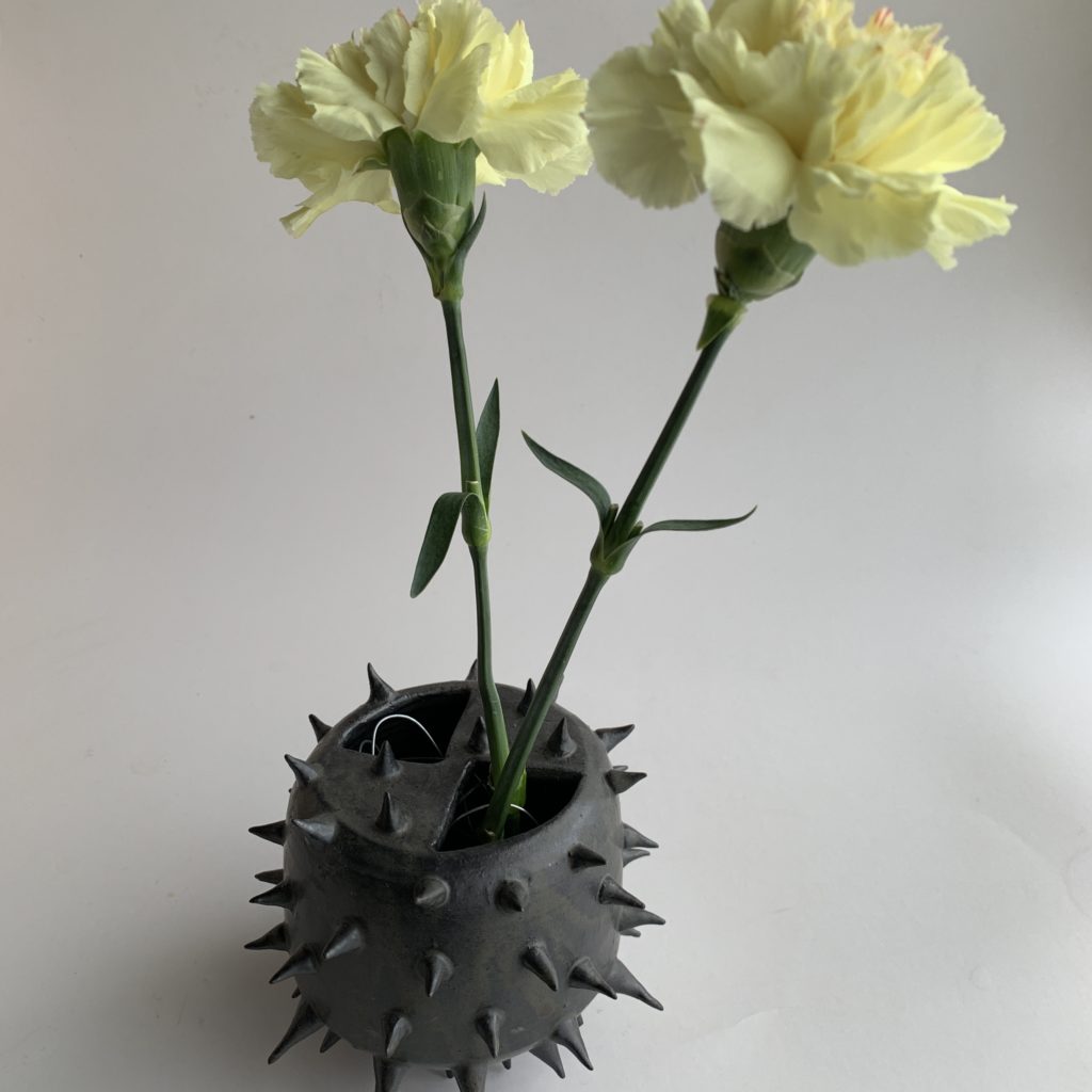 花留め 植物が映える器 Vase Pot Satomi Nire 公式ホームページ