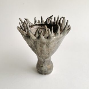 eucalyptus flower vase 2 (platinum gold)