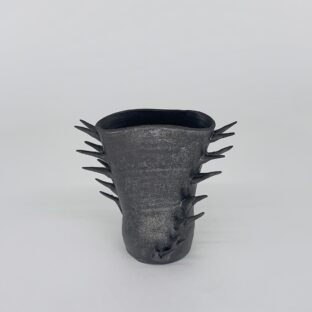 rose thorns vase 2 (dull silver)