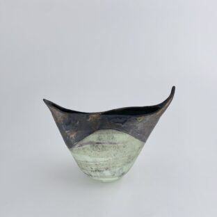 plant tip vase (marble)