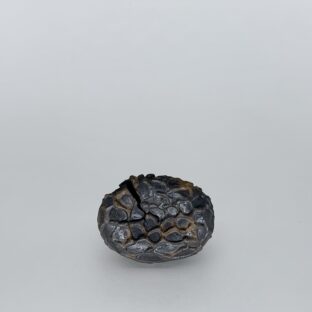 poppy seed vase (bronze)