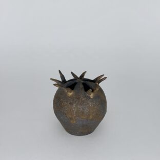 nigera fruit vase (antique gold)