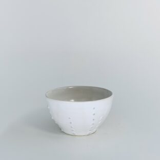 lined seeds bowl (milky white)