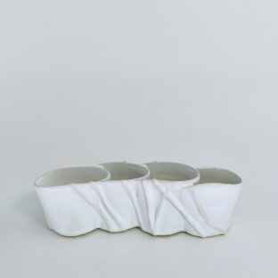 seedpod vase (white)