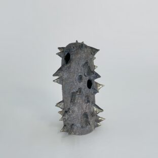 rose thorns vase 3 (matt darkbrown / antique gold)